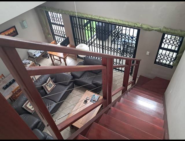 3 BEDROOM APARTMENT FOR SALE IN PALM LAKES ESTATE